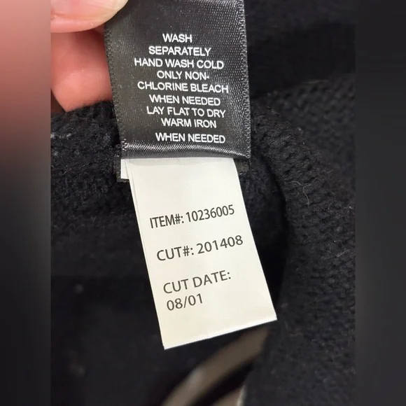 Vintage Torrid Knit Varsity Jacket in Size 2 - Picture 9 of 9